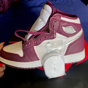 Womns Air Jordan 1 Retro High OG